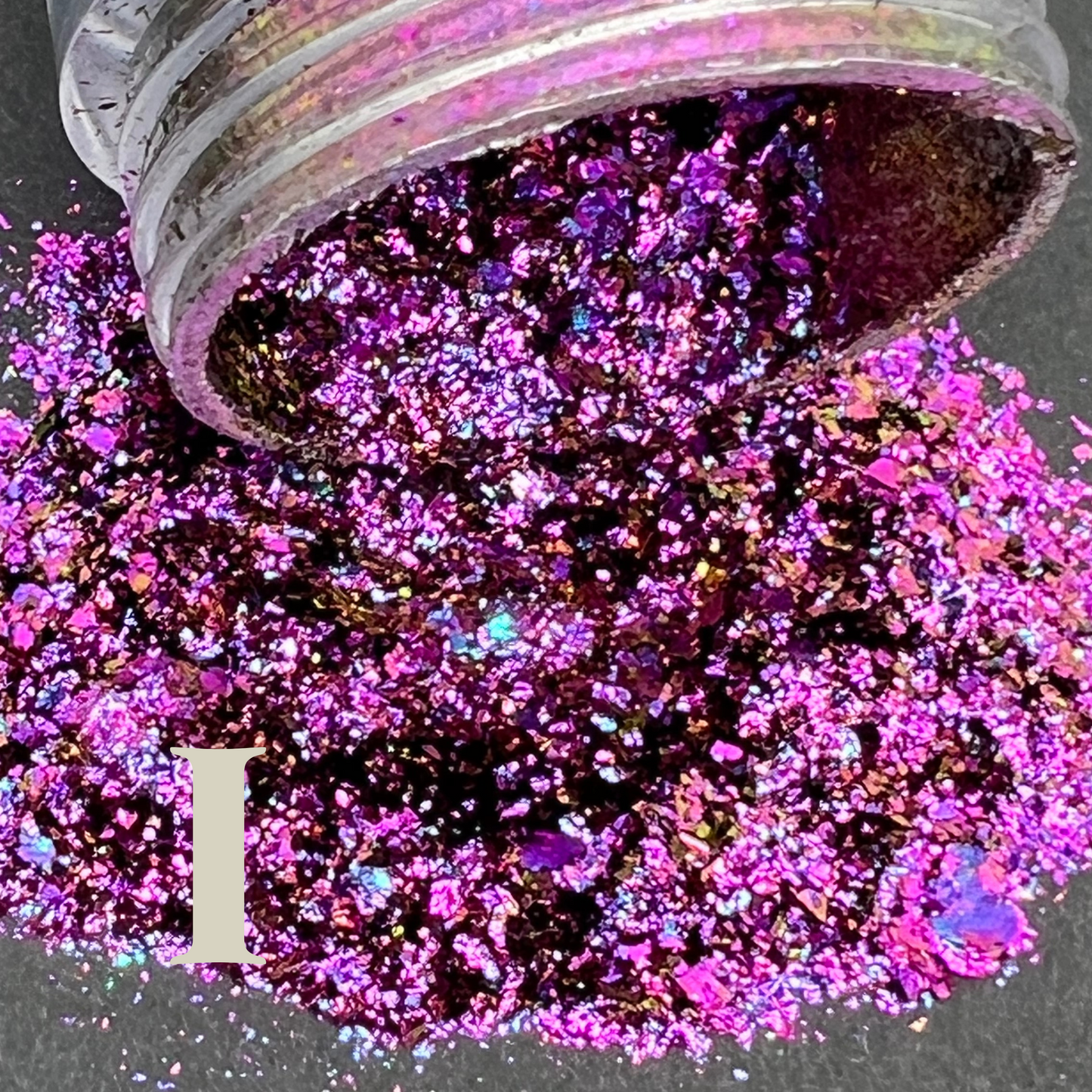 PIGMENT FLAKES