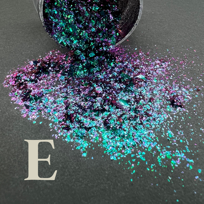 PIGMENT FLAKES